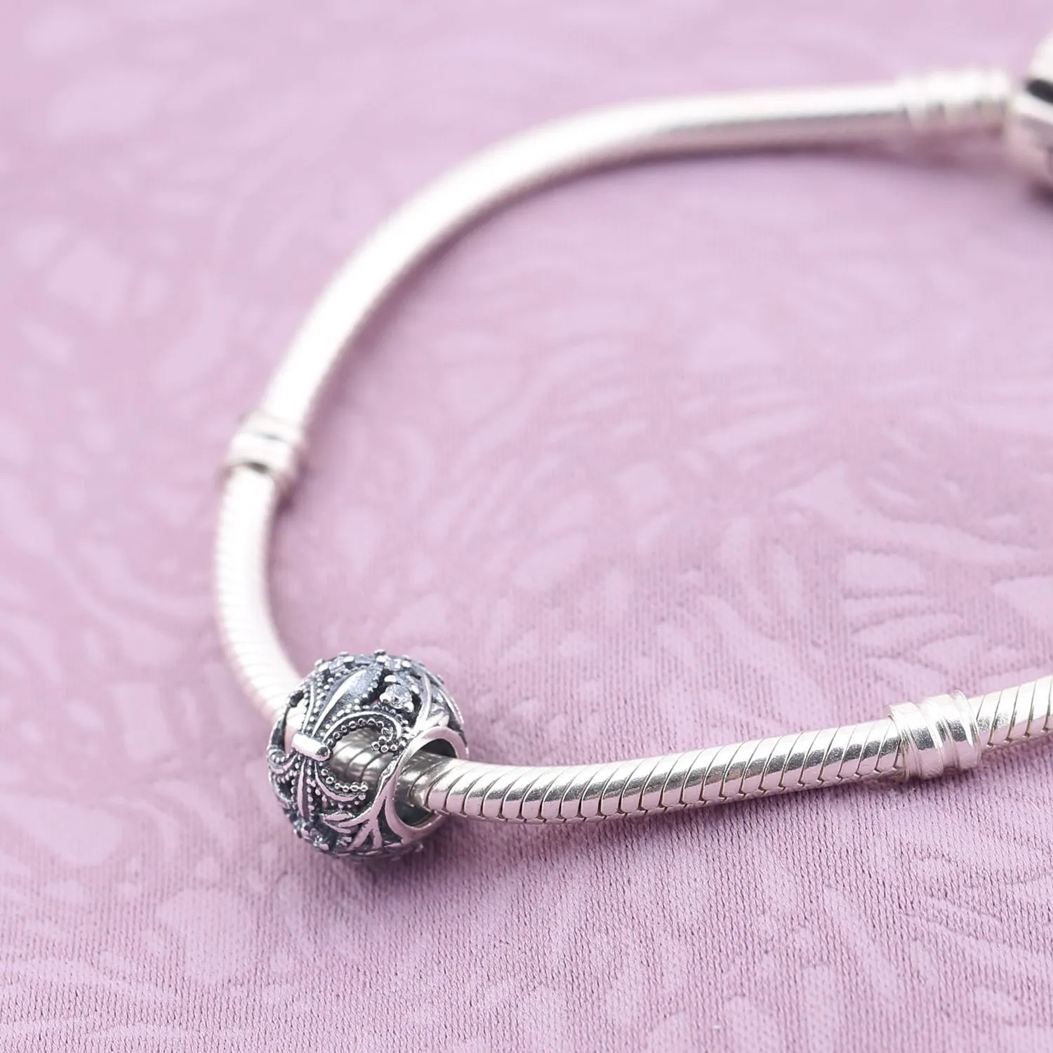 Pandora Fleur de Lis Openwork Charm - 791378CZ