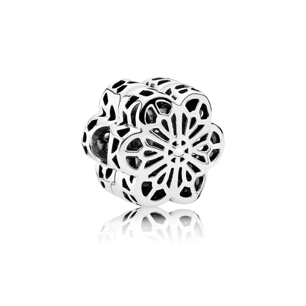 PANDORA Floral Daisy Lace Clip Spacer - 791836