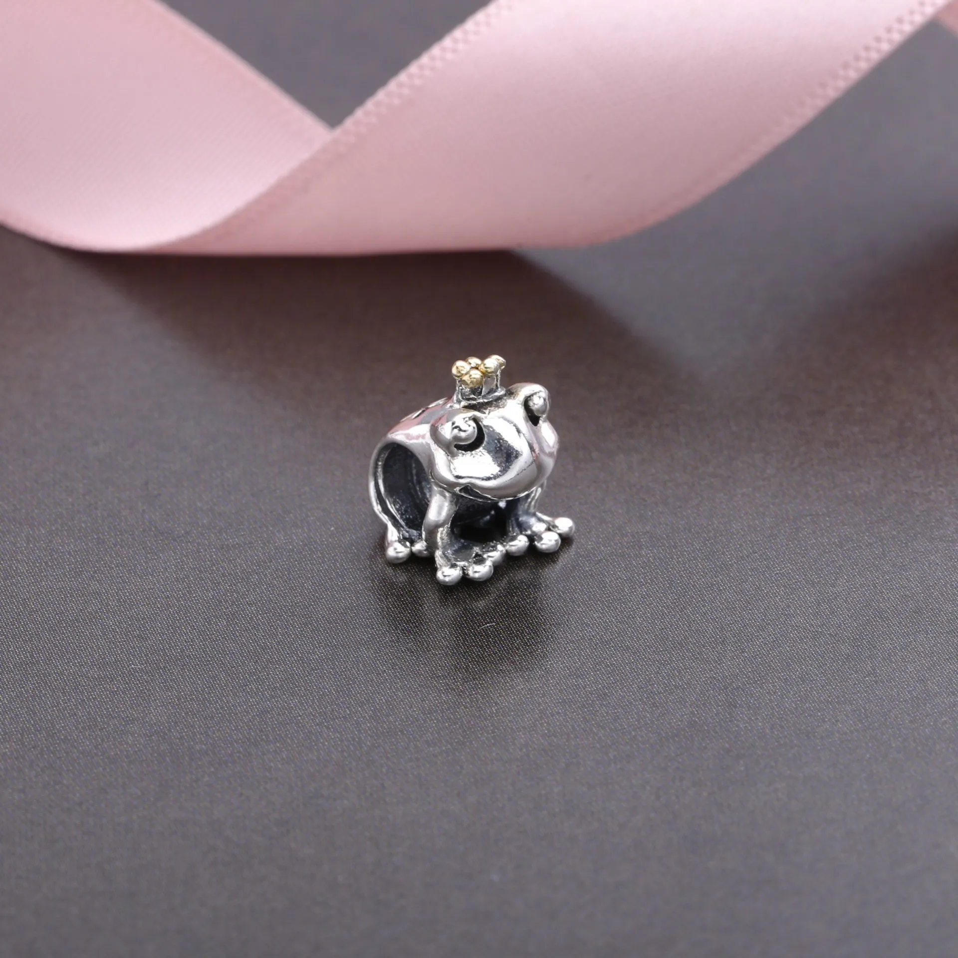 Pandora Frog Prince Charm - 791118