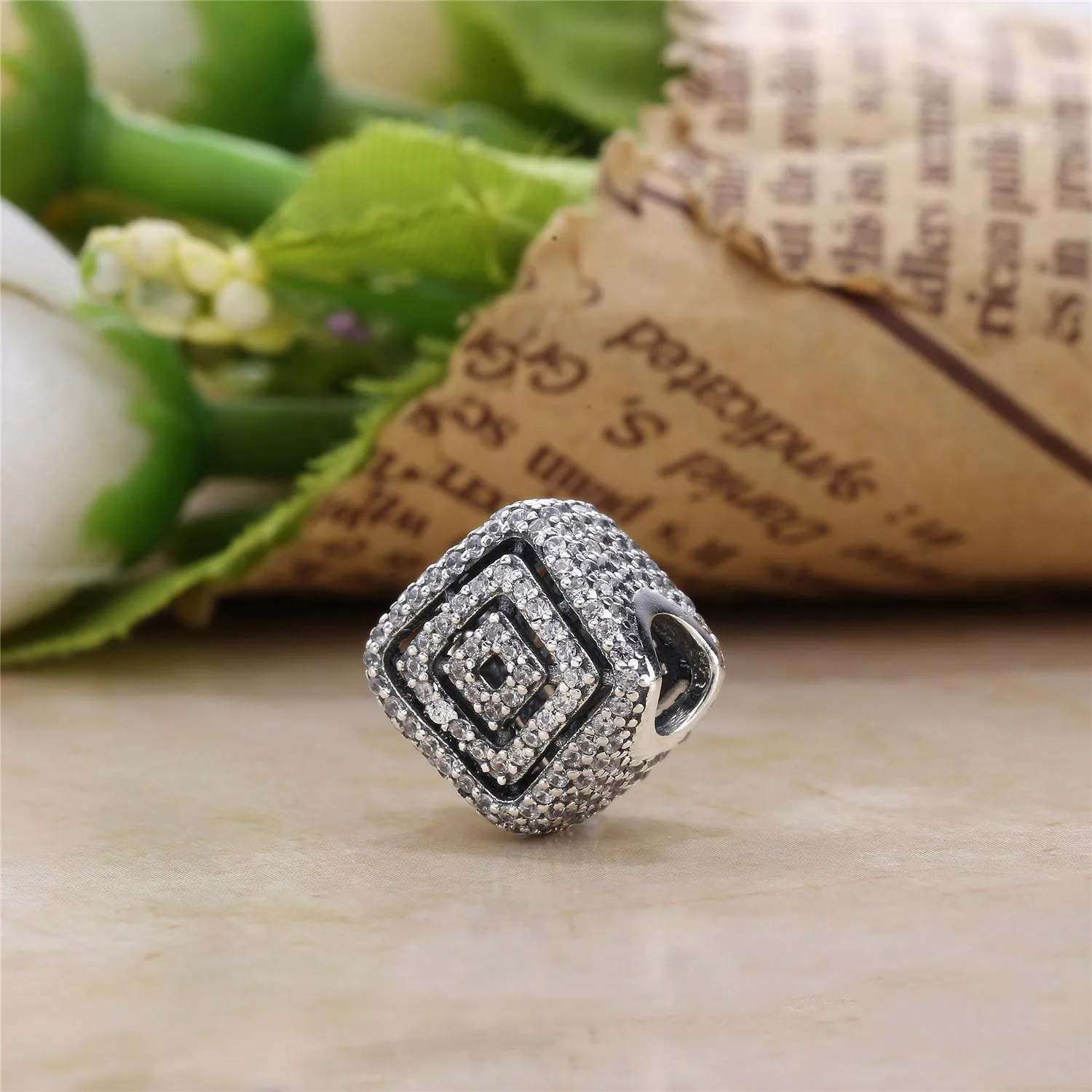 PANDORA Geometric Lines Clear CZ Charm - 796211cz