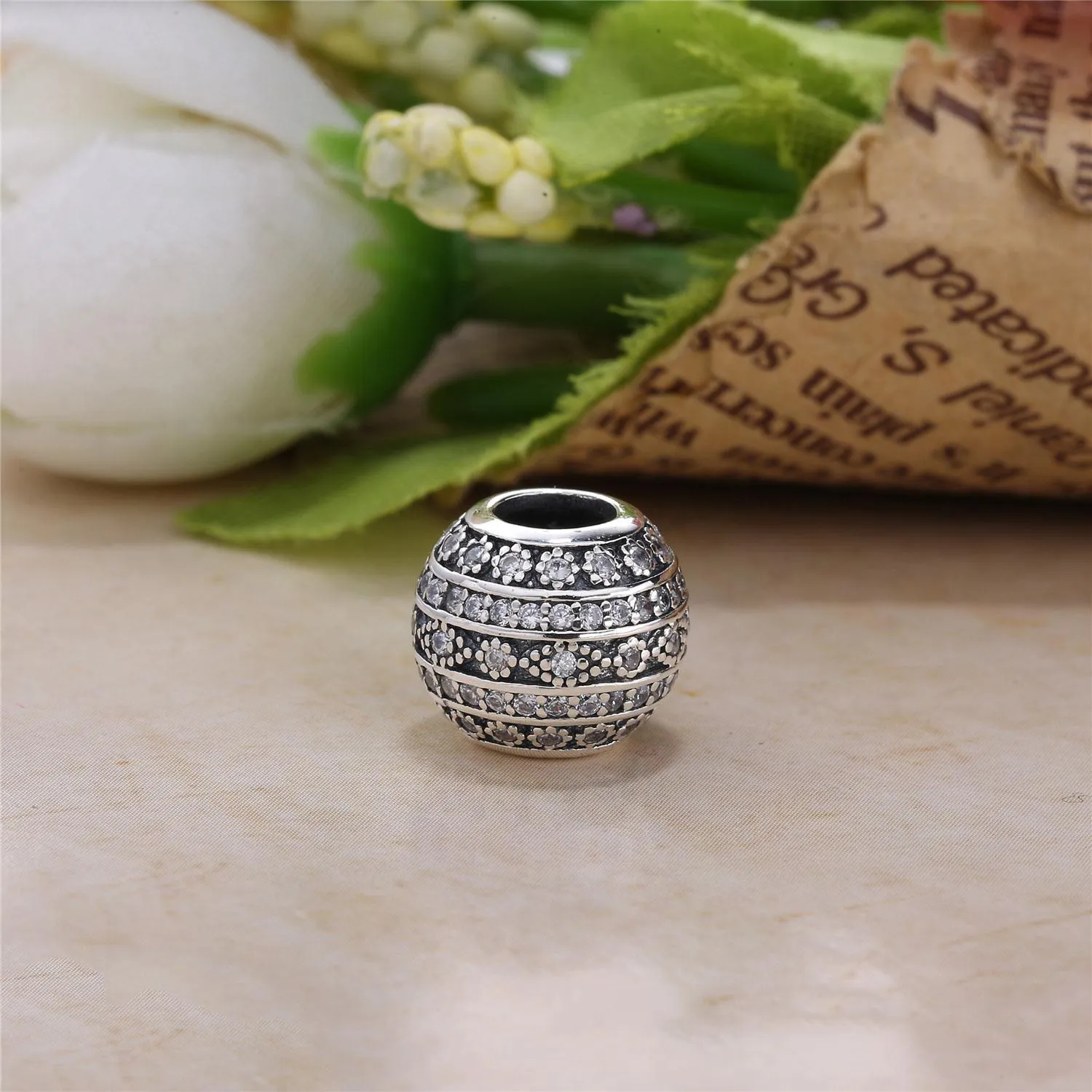 PANDORA glitrende former Clear CZ Charm - 796243cz