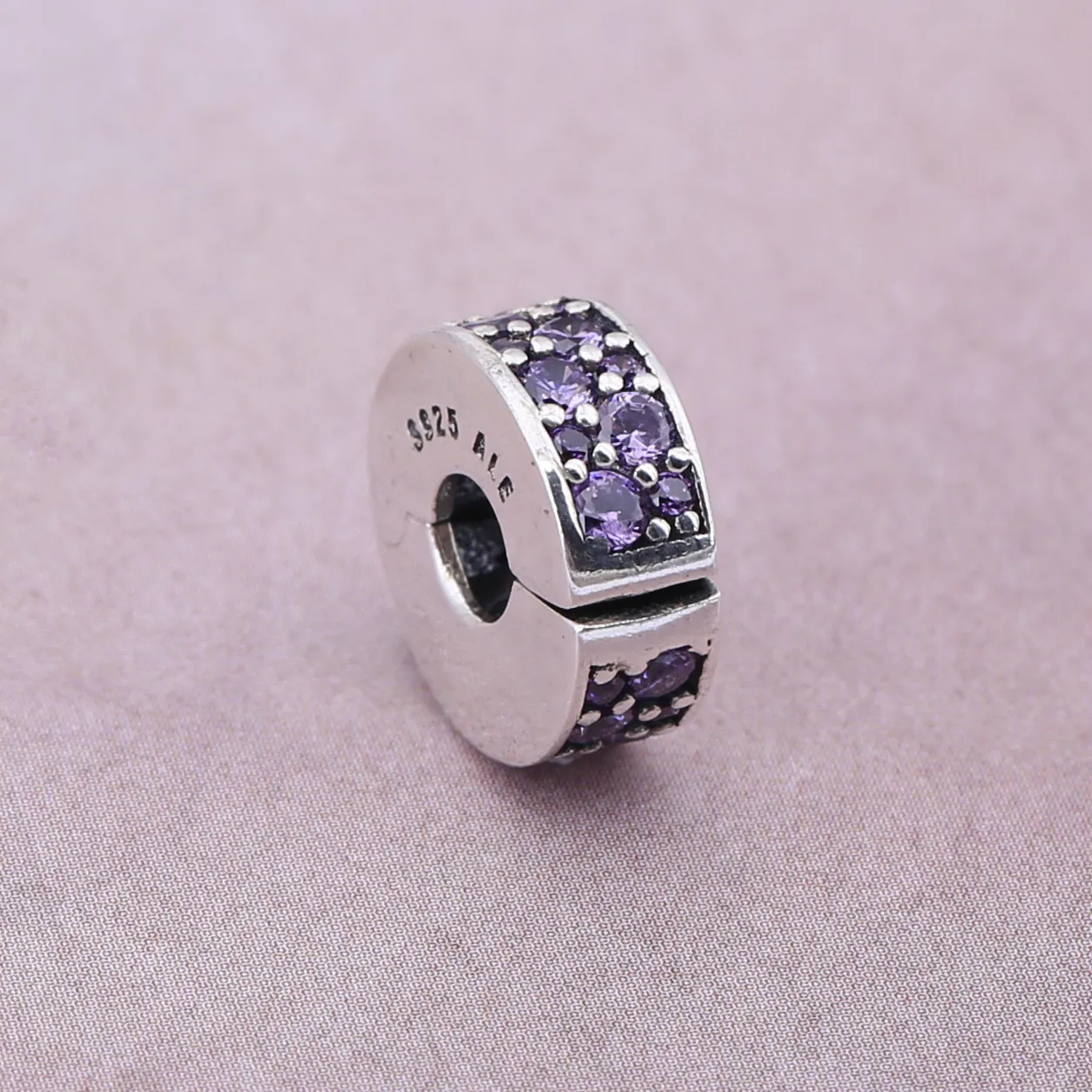 Pandora Lilla Pavé Klemmecharm - 791817CFP