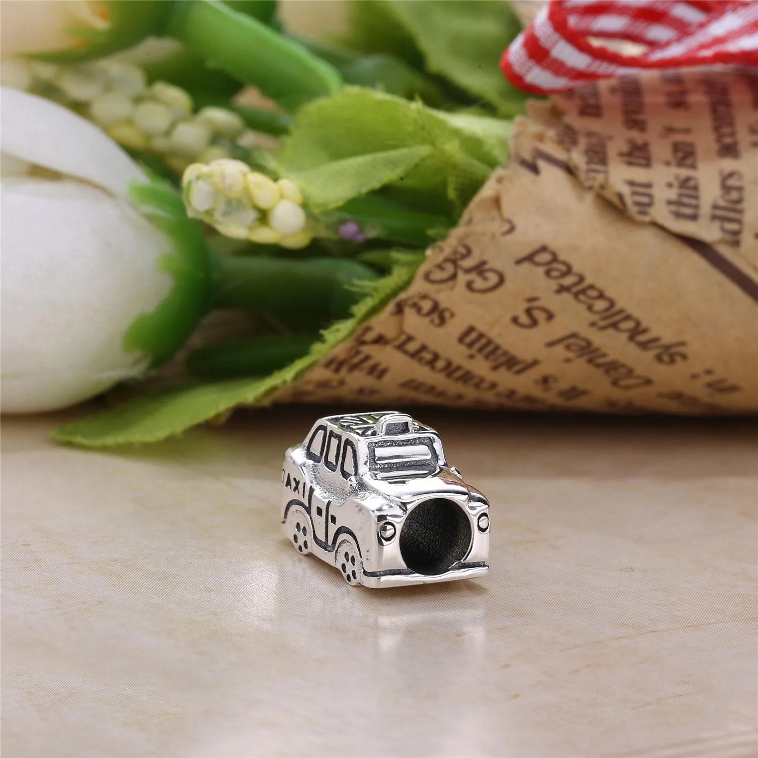 Pandora London taxi, charm - 791221EN20