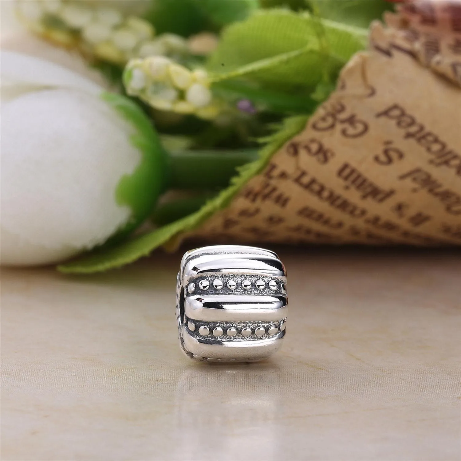 Pandora Prikker og Riller Tønneformet Charm - 790446