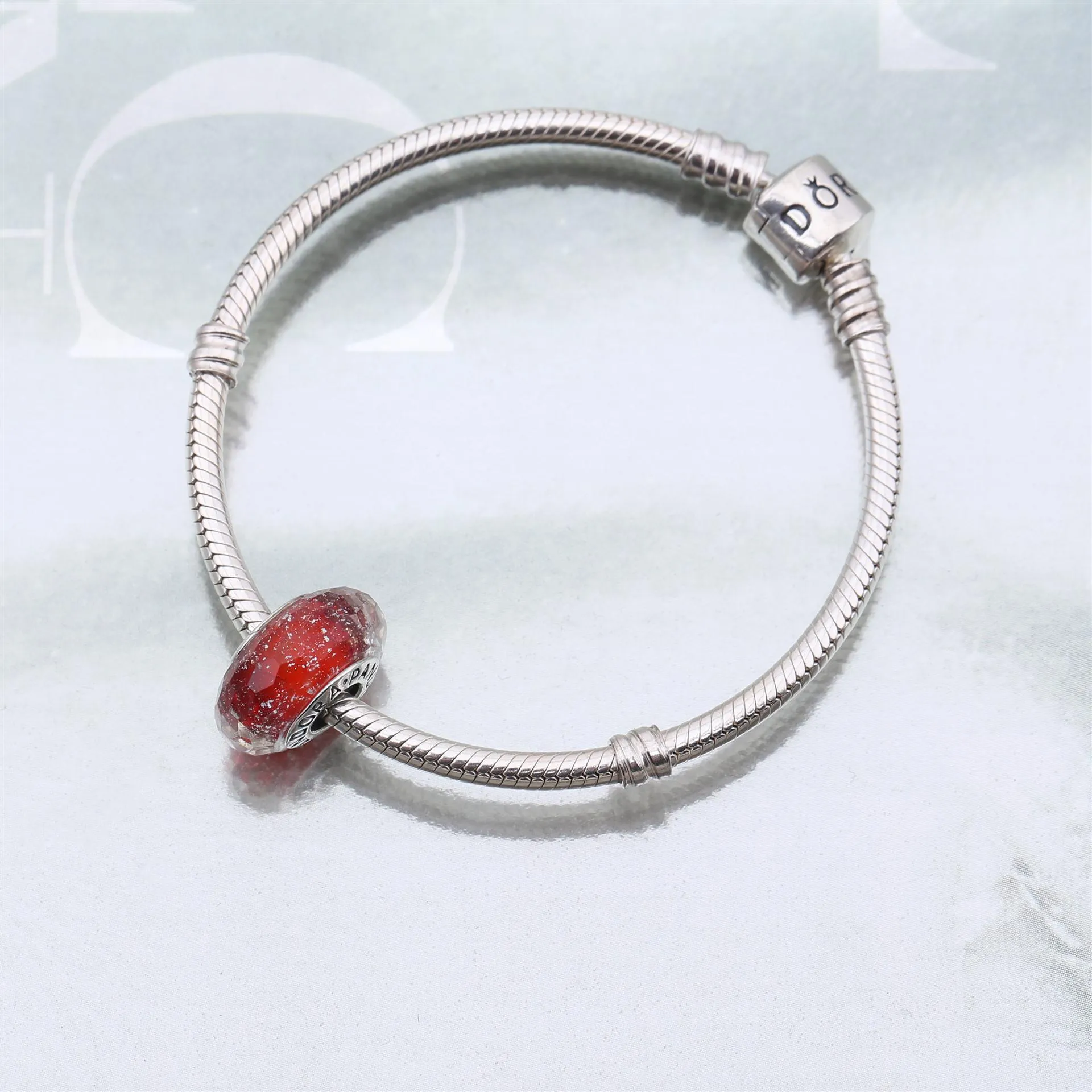 Pandora Red Shimmer Glass Charm - 791654