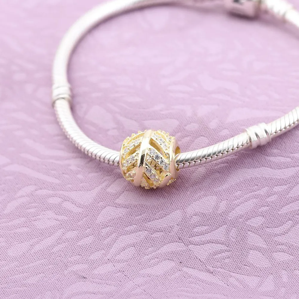 Pandora Shimmering Feather Charm - 750831CZ