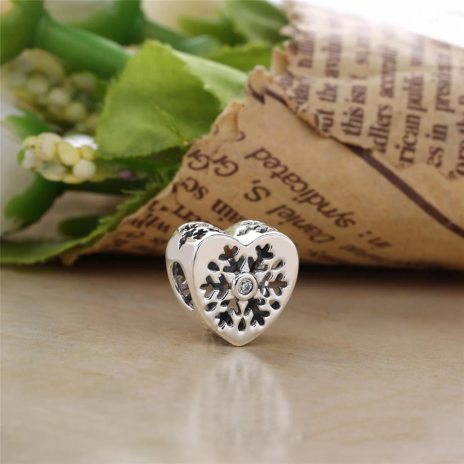 Pandora Snowflake heart silver charm with clear cubic zirconia - 796359CZ