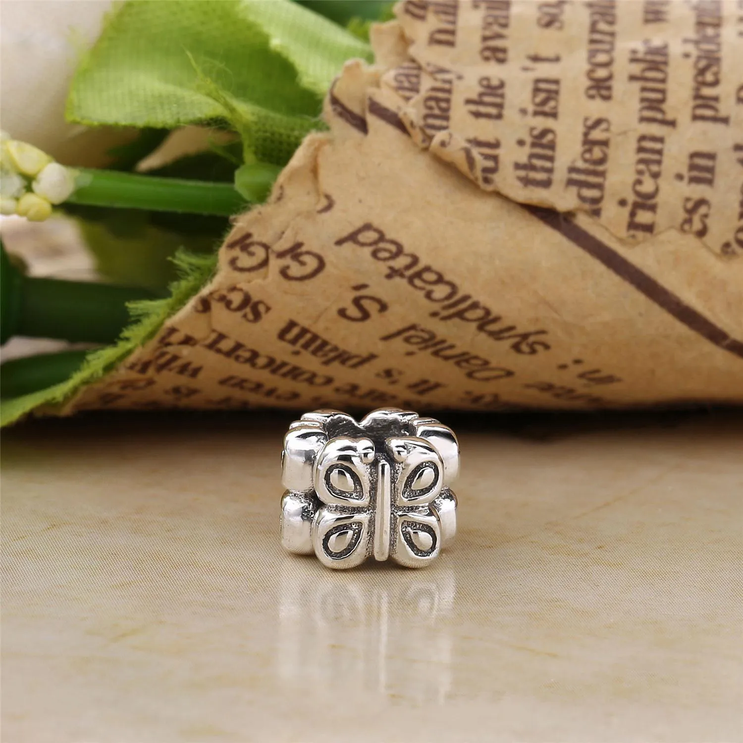 PANDORA Butterfly Charm - 790285