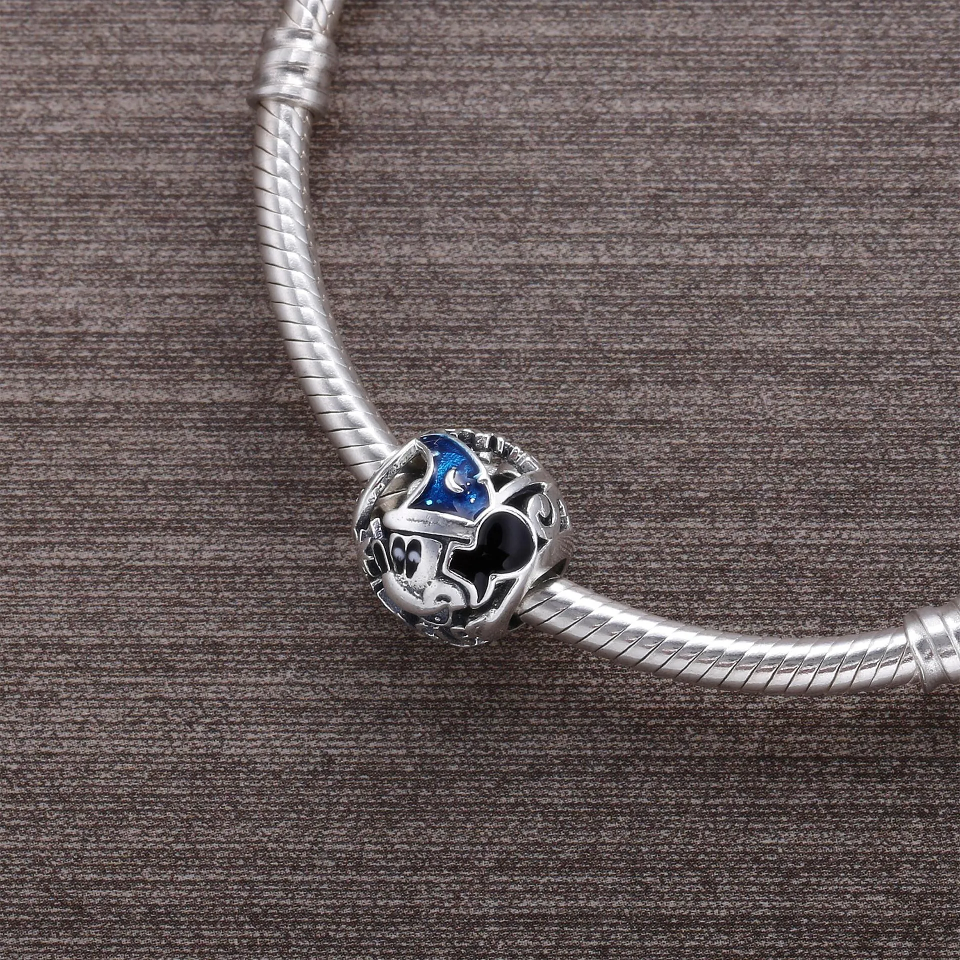 PANDORA Sorcerer Mickey Fantasia 75-årsjubileumsjarm - 7501055890345P