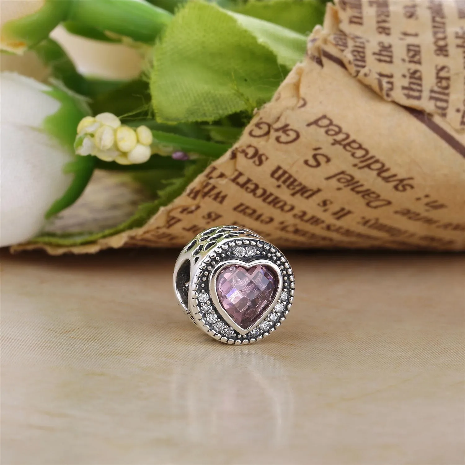 PANDORA Sparkling Heart Charm - PX00210-1