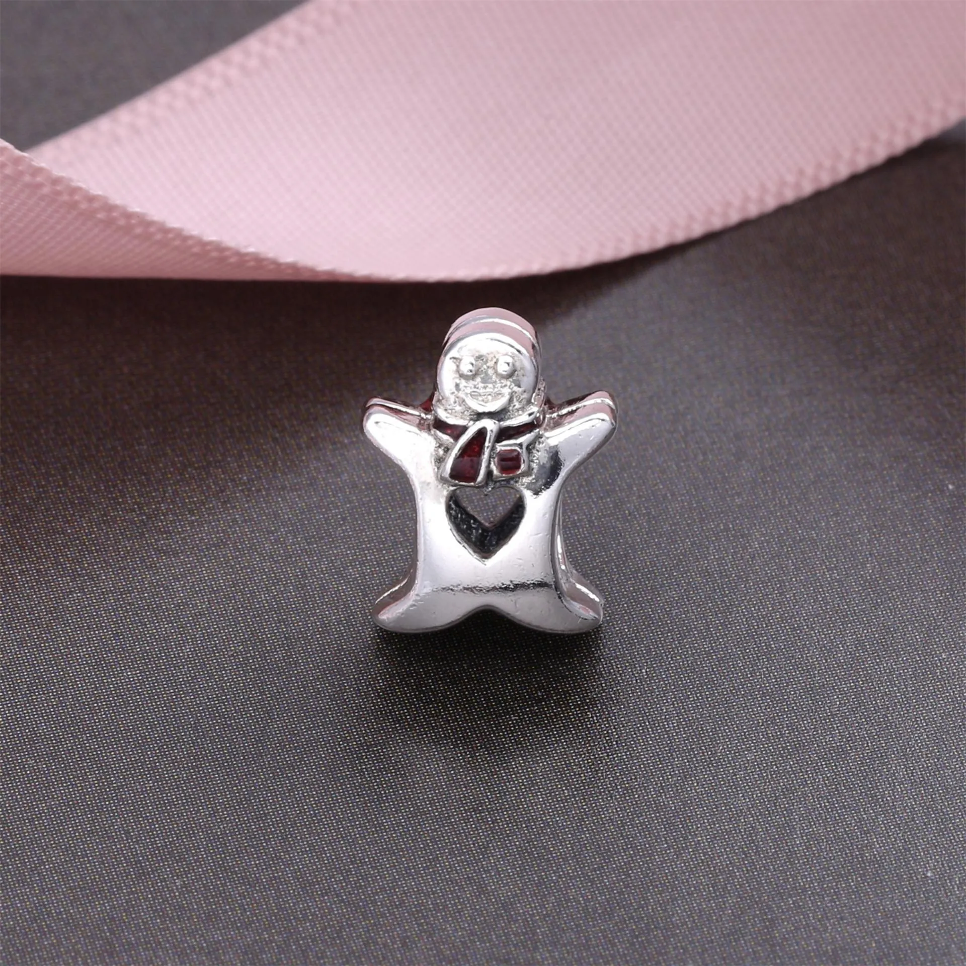 PANDORA Sweet Gingerbread Man Charm Clip - 792002EN07