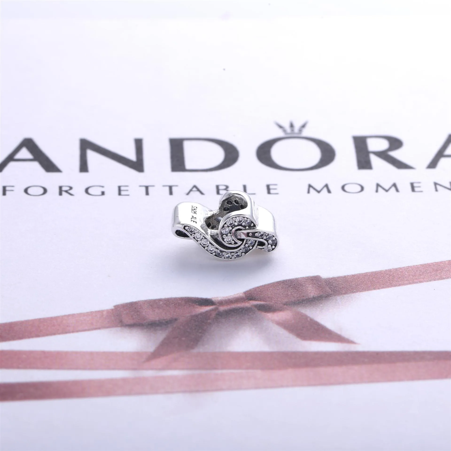 PANDORA Sweet Music Charm - 791381cz