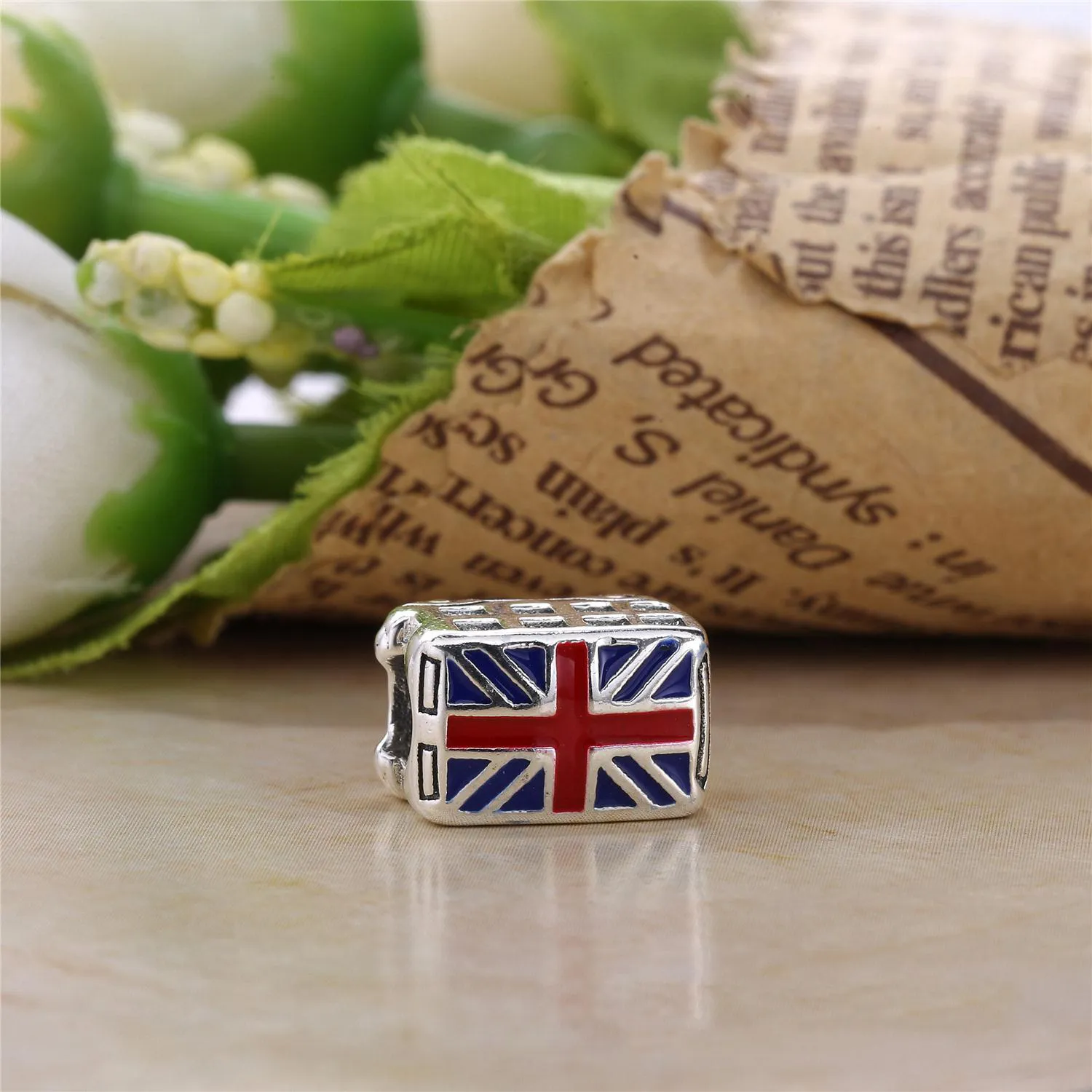 Pandora Union Jack Bus Charm - 791049ER