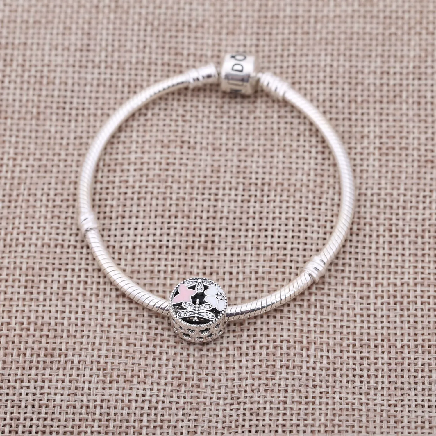 Pandora Våren Charm - 791842ENMX