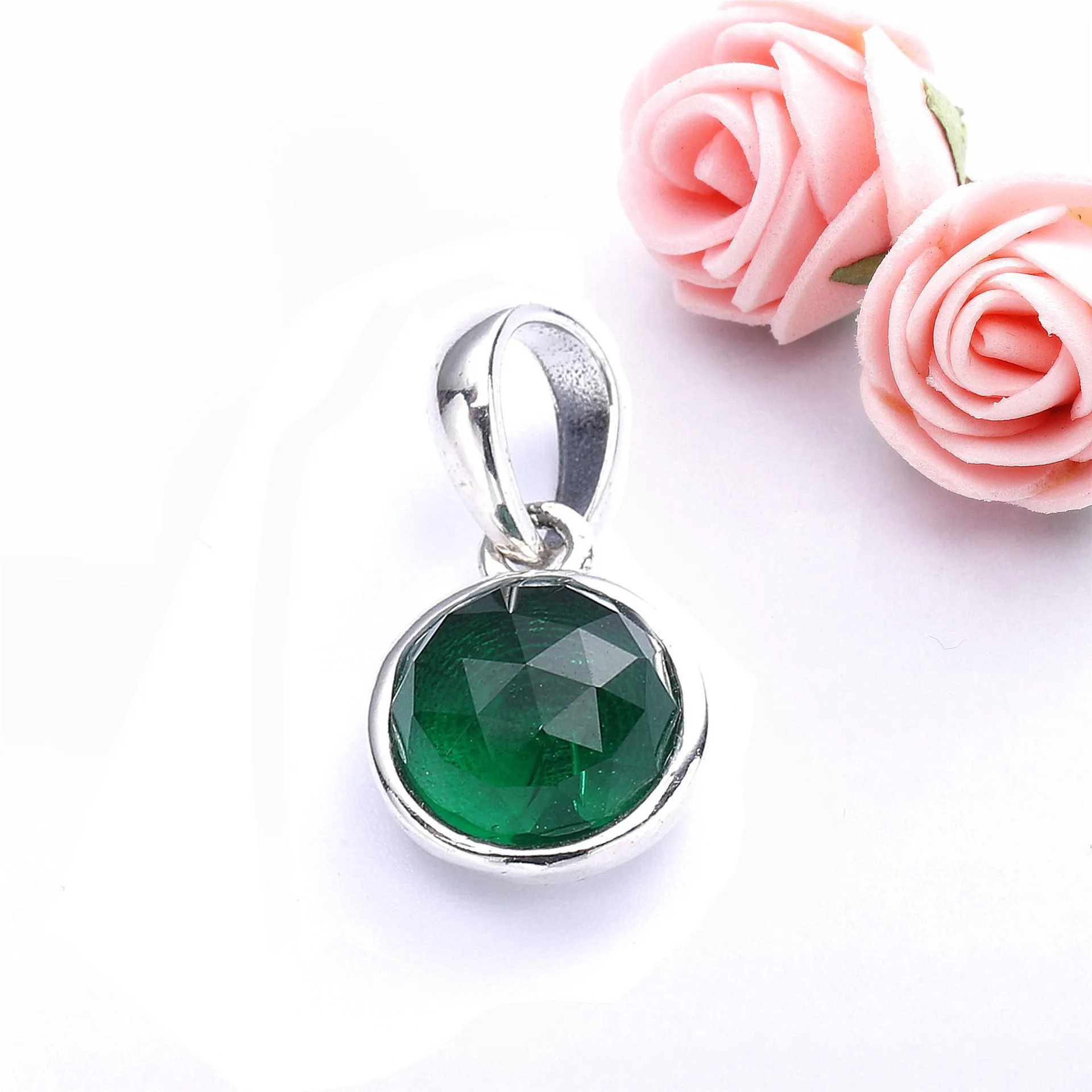 Pandora May birthstone silver pendant with royal green crystal - 390396NRG