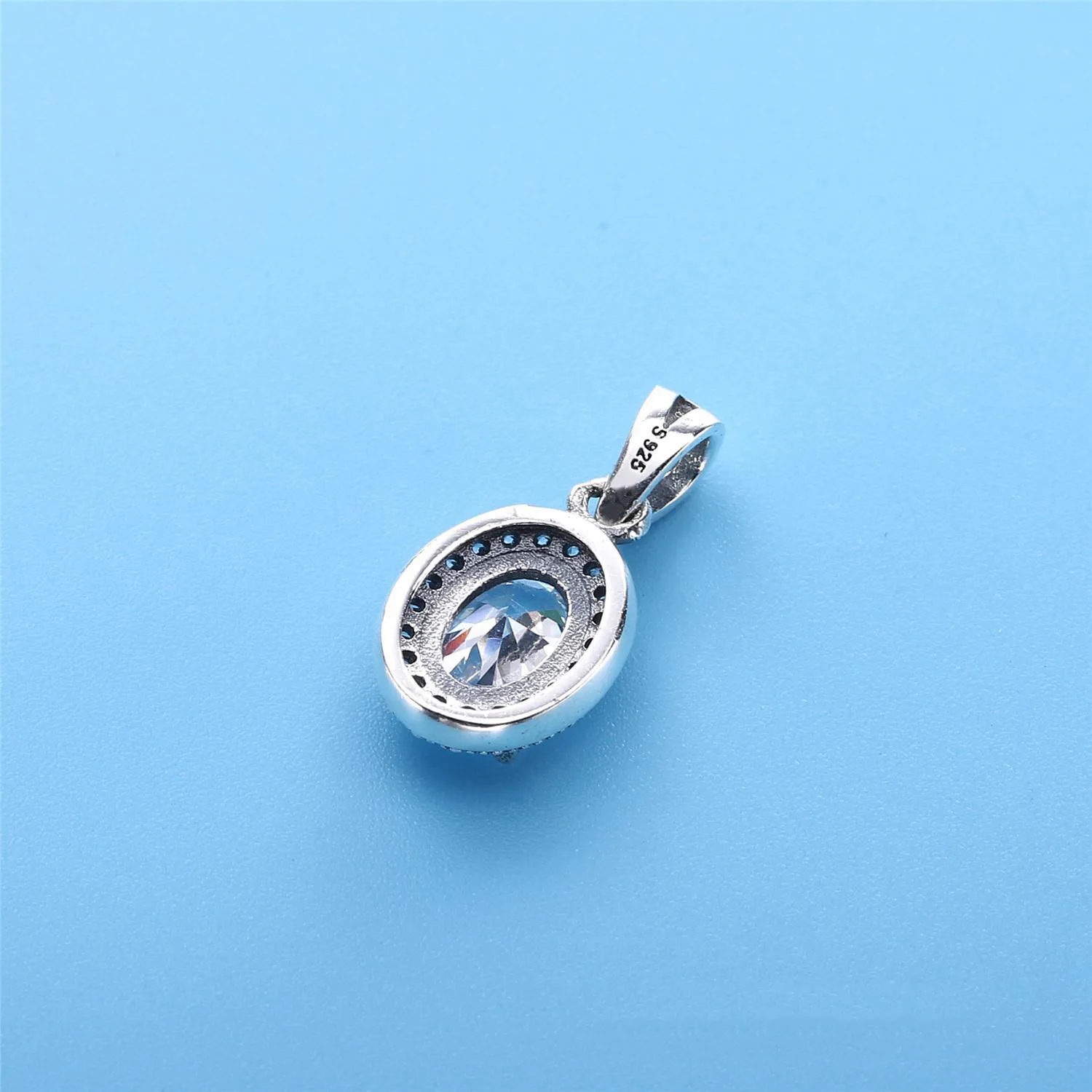 PANDORA Vintage Elegance Pendant - 396246CZ