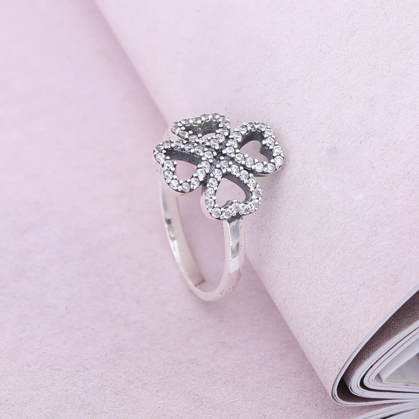 Pandora Petals of Love - 190978CZ