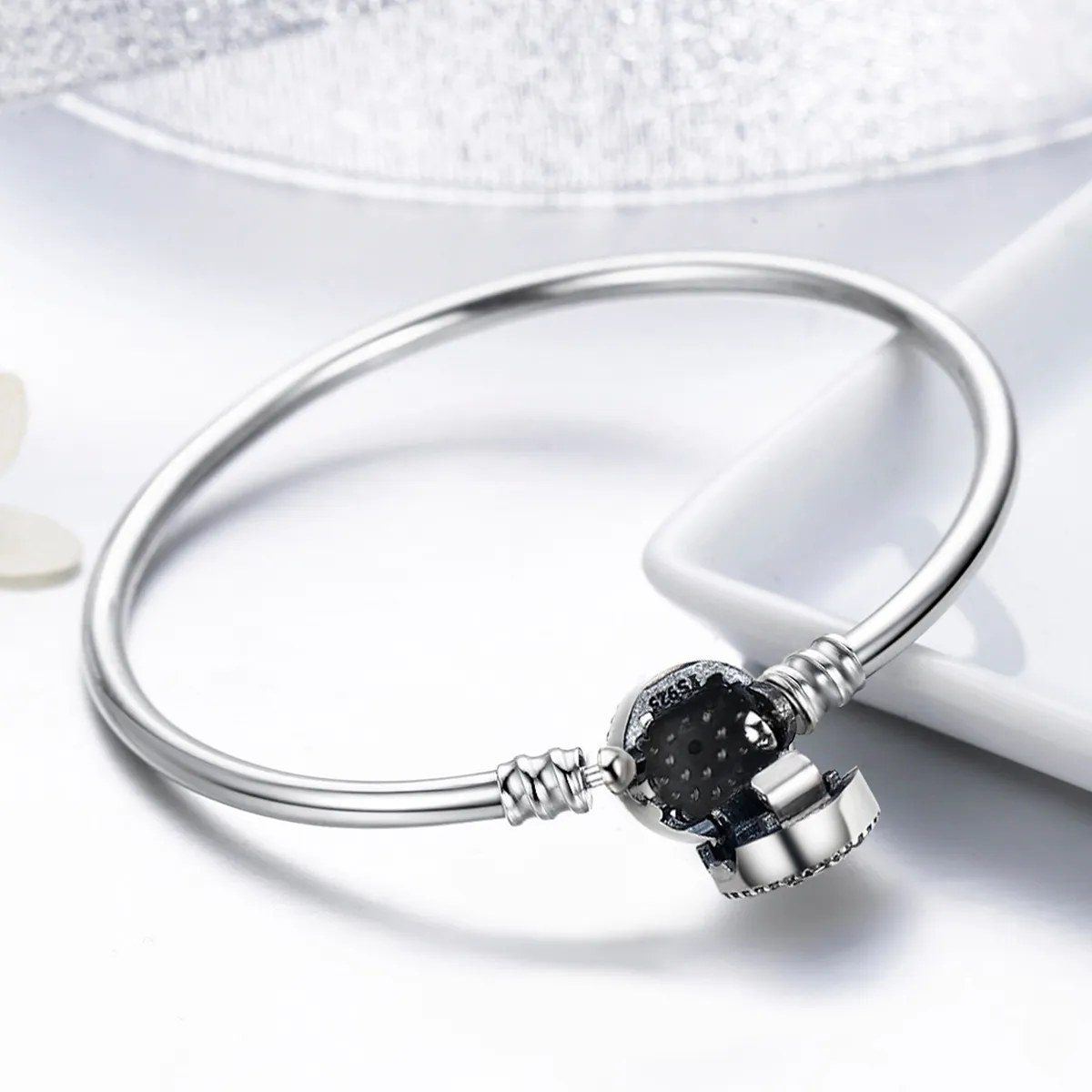 Pandora Style Silver Cubic Zirconia Guardian Eye Bangle - SCB012