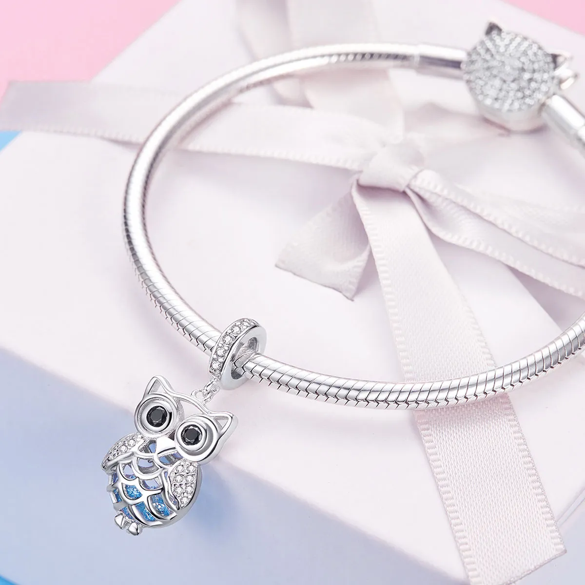 Pandora Style Silver Perpetual Owl Dingle - SCC1124