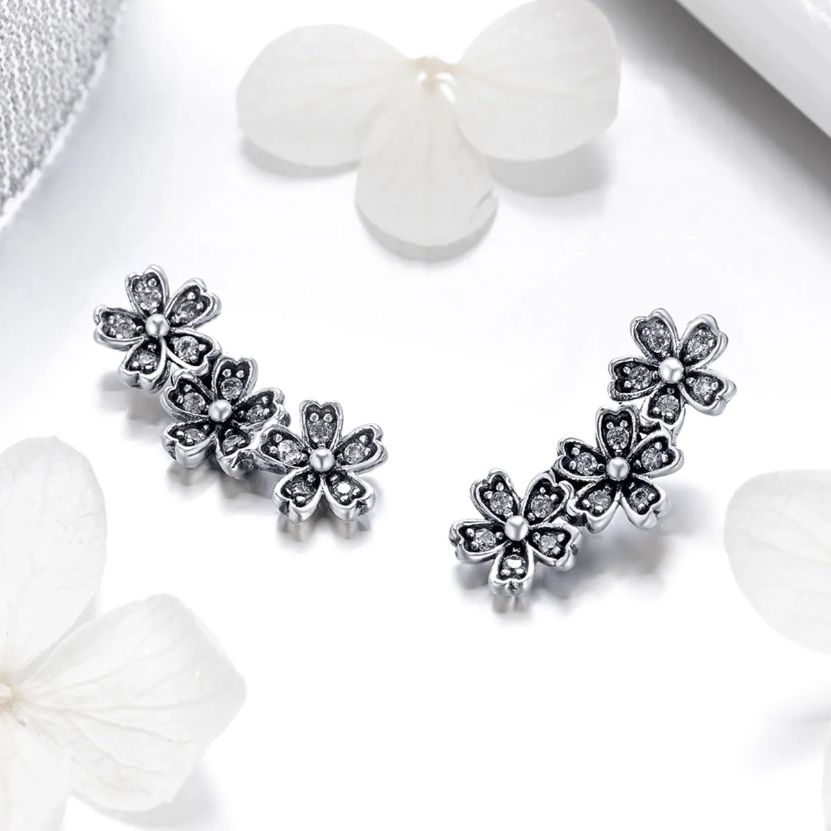 Pandora Style Silver Contracted Daisy Stud øredobber - SCE419