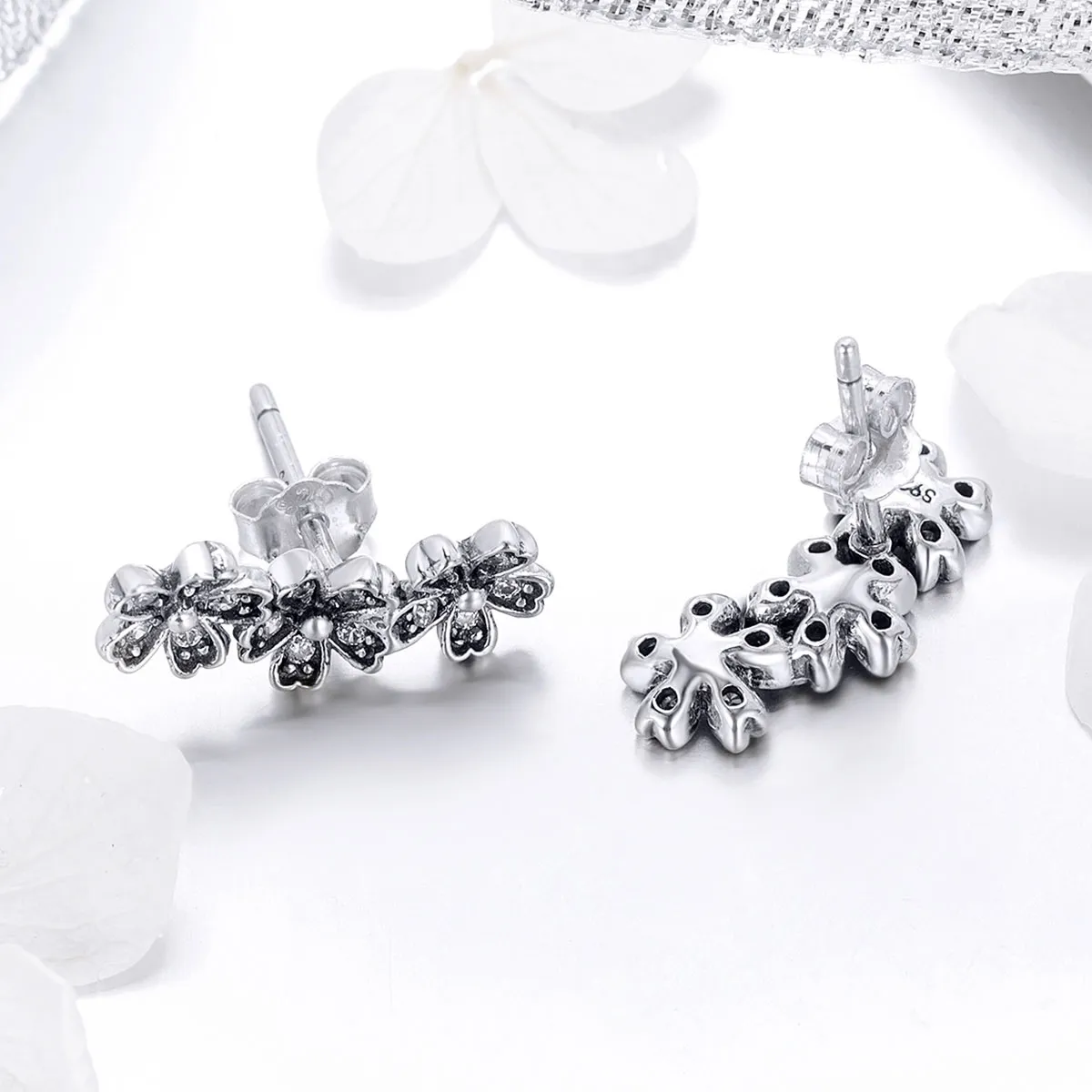 Pandora Style Silver Contracted Daisy Stud øredobber - SCE419