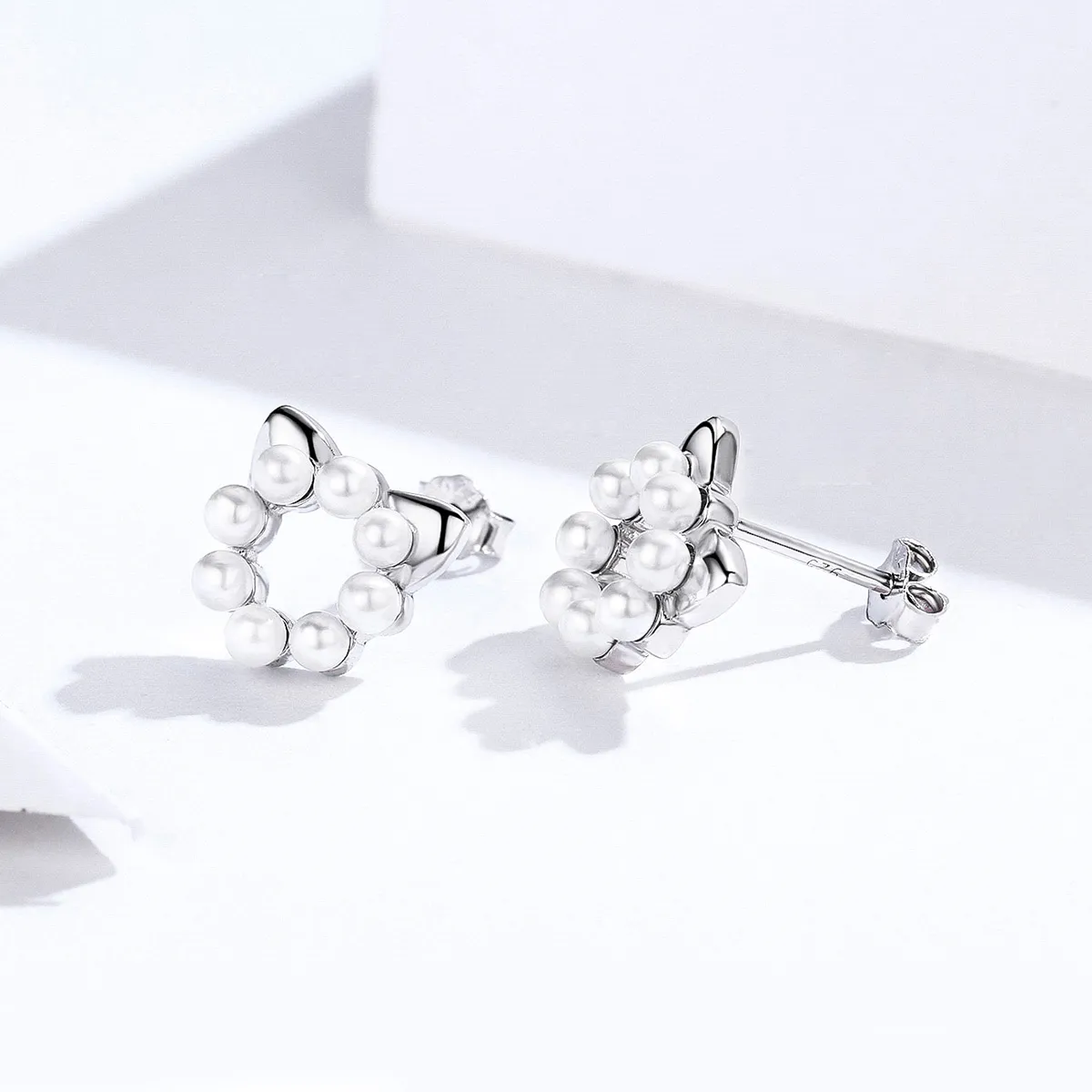 Pandora Style Silver Pearl Cat Stud øredobber - SCE688