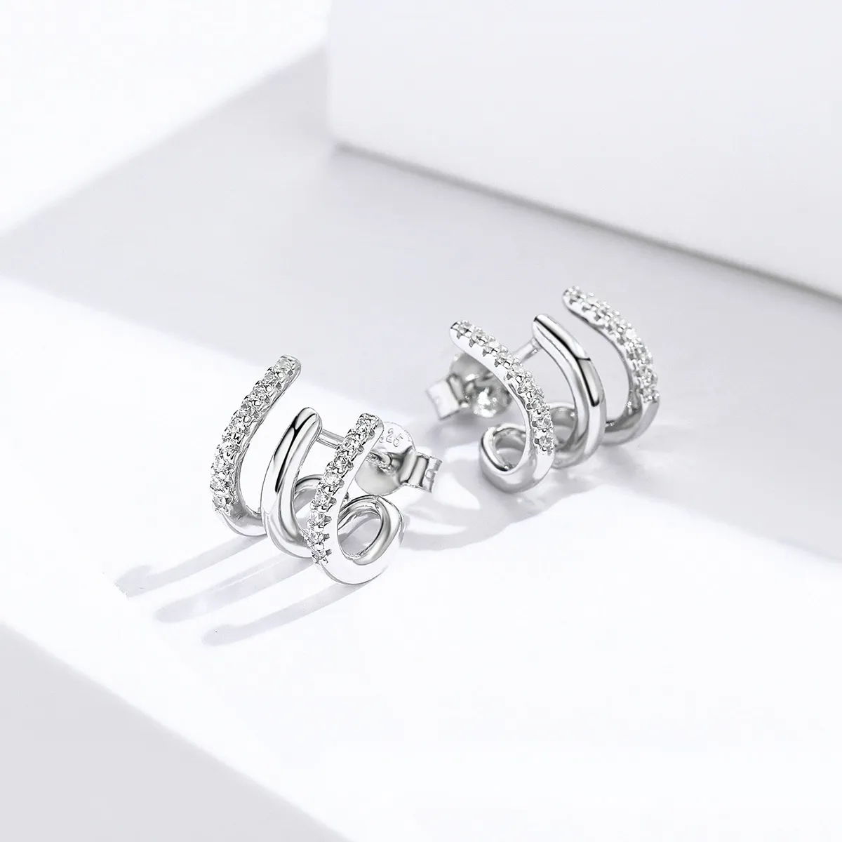 Pandora Style Silver Twist Stud øredobber - SCE585