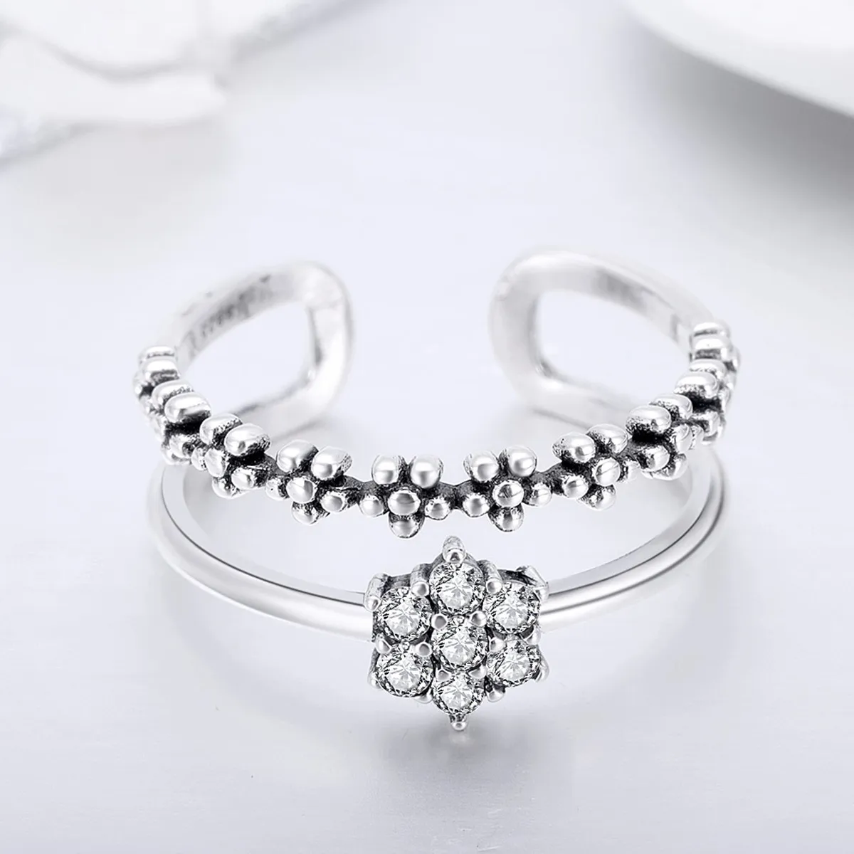 Pandora Style Silver Elegant Temperament Ring - SCR428