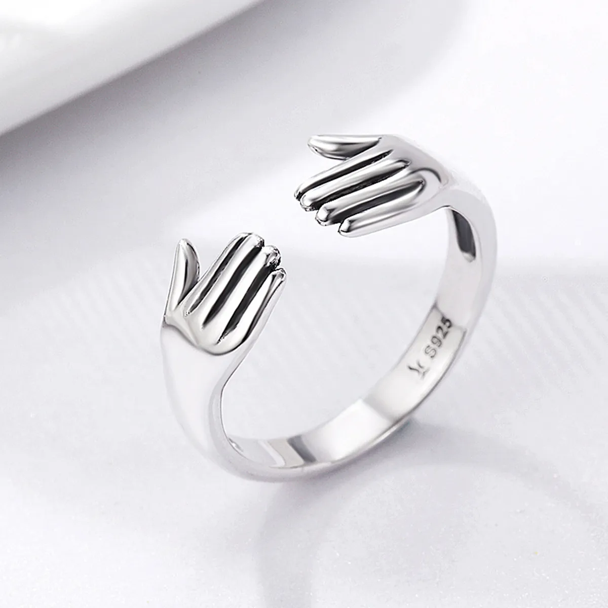 Pandora Style Silver Give Me A Hug Ring - SCR136